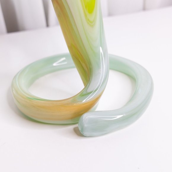 [ SOLD ] Vintage Sooner Glass Trumpet Vase Handblown - Picture 6 of 14